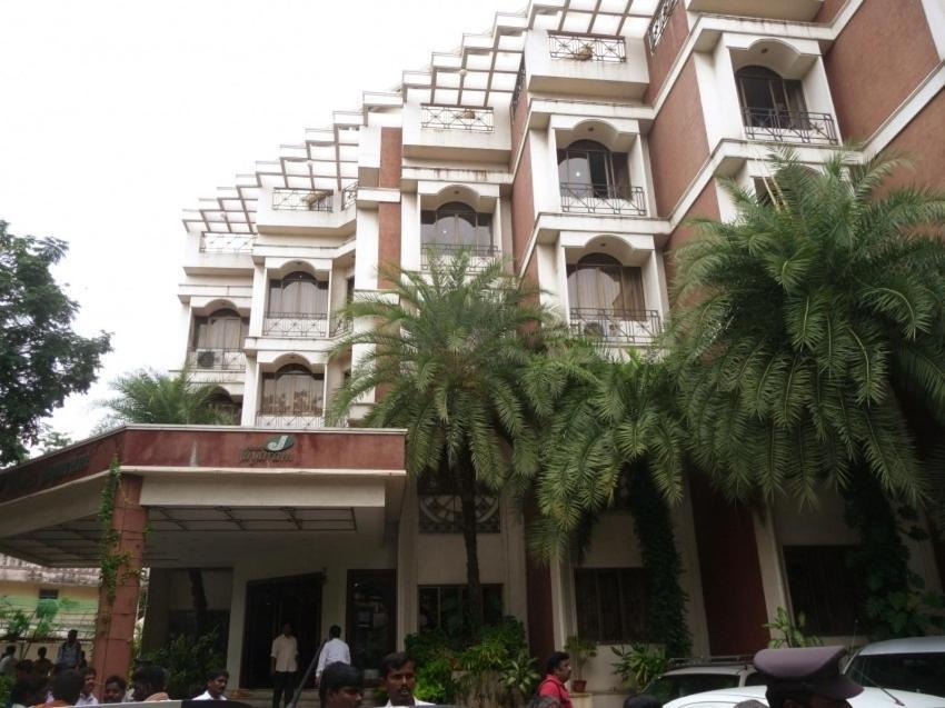 Hotel Jayaram Пудучеррі Екстер'єр фото